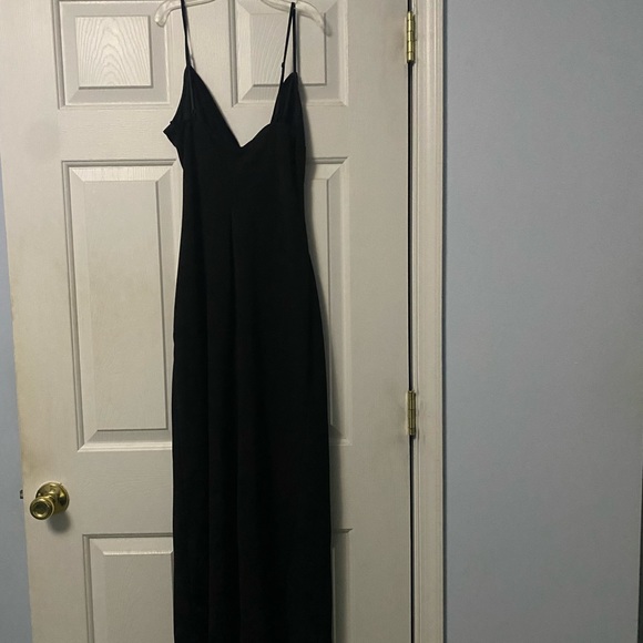 - Windsor size medium high slit long cocktail dress. - Picture 6 of 6